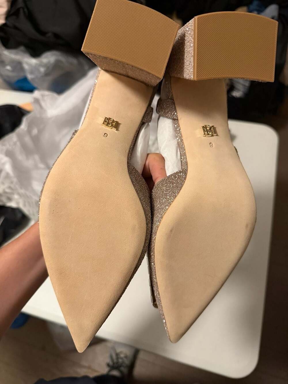 Badgley Mischka Adaline Champagne Glitter Slingback Block Heel Pumps 9 - Picture 9 of 10